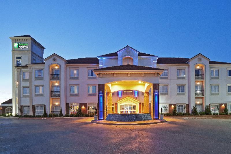 Express & Northwest By Ihg Oklahoma City